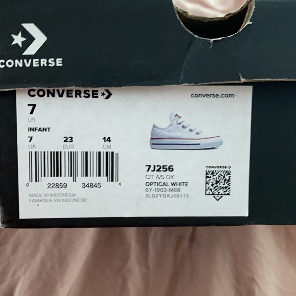 Converse - Picture 5 of 5